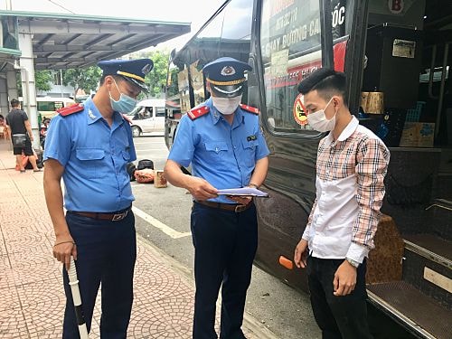 hon 7700 o to bi thu hoi phu hieu qua theo doi thiet bi giam sat hanh trinh hinh 1