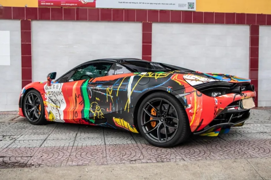 mclaren 720s spider xuat hien o tp ho chi minh voi ao moi an tuong hinh 2