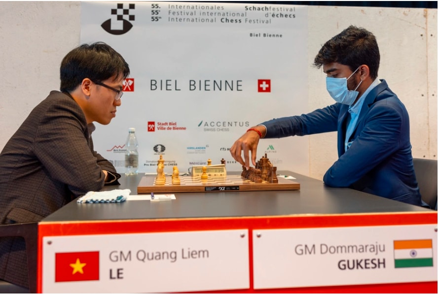 le quang liem thua ky thu nguoi an do gukesh dommaraju hinh 1