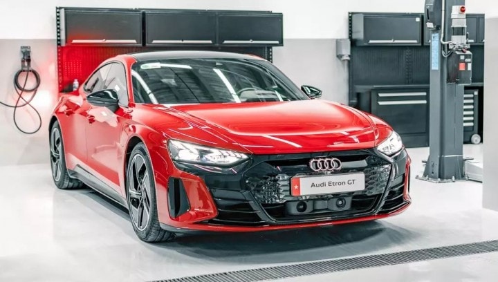 audi e tron gt quattro xe the thao dien gia tu 52 ty dong doi thu cua porsche taycan hinh 8