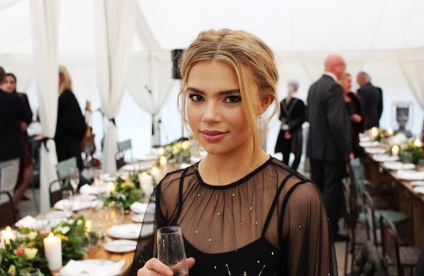 indiana evans nguoi dep bi an xuat hien chop nhoang trong thor 4 hinh 3