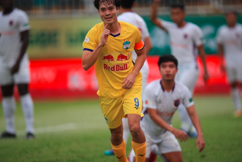 hagl thang 2 1 becamex binh duong tren san nha pleiku hinh 1