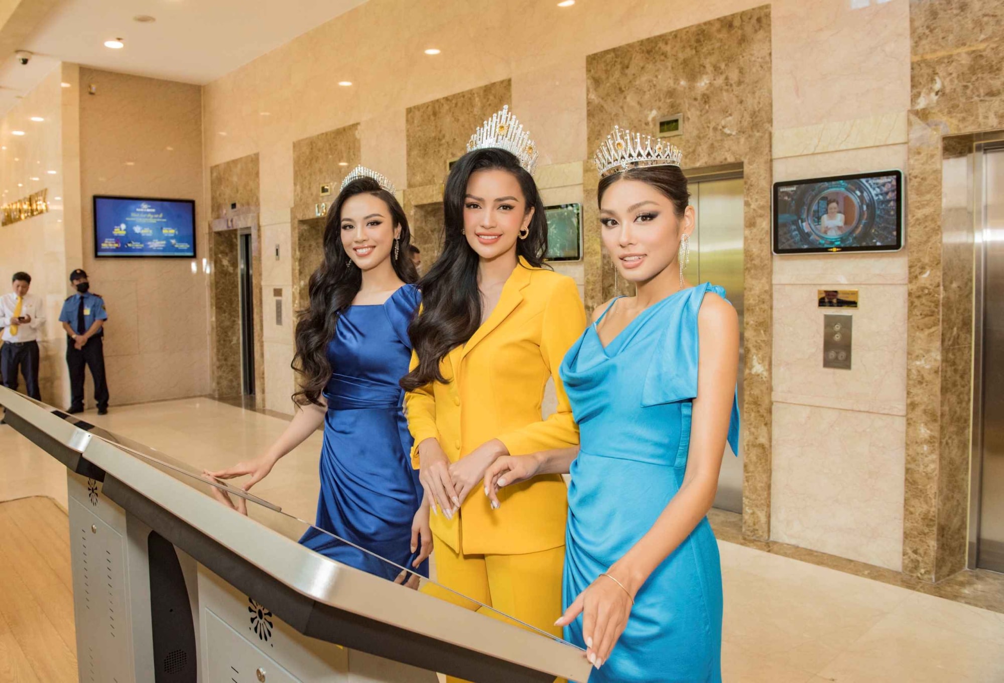 nam a bank tiep tuc sat canh cung top 3 hoa hau hoan vu viet nam 2022 tren hanh trinh moi hinh 2