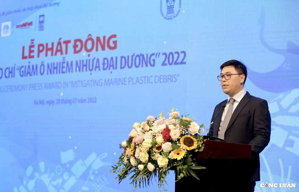 phat huy vai tro cua bao chi trong viec giam o nhiem nhua dai duong hinh 2