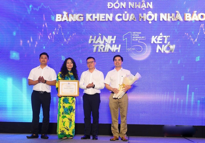 cau lac bo nha bao chung khoan viet nam tiep tuc khang dinh vai tro trach nhiem xa hoi hinh 1