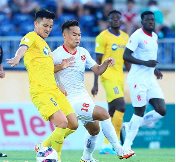 hlv chu dinh nghiem noi gi khi chung kien sieu pham cua phan van duc hinh 3