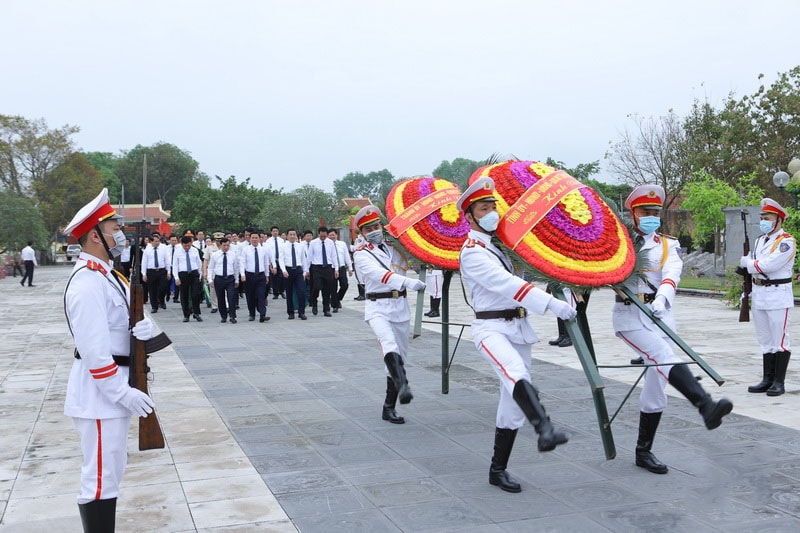 thanh hoa trao bang khen cho 165 nguoi co cong than nhan nguoi co cong voi cach mang tieu bieu hinh 2