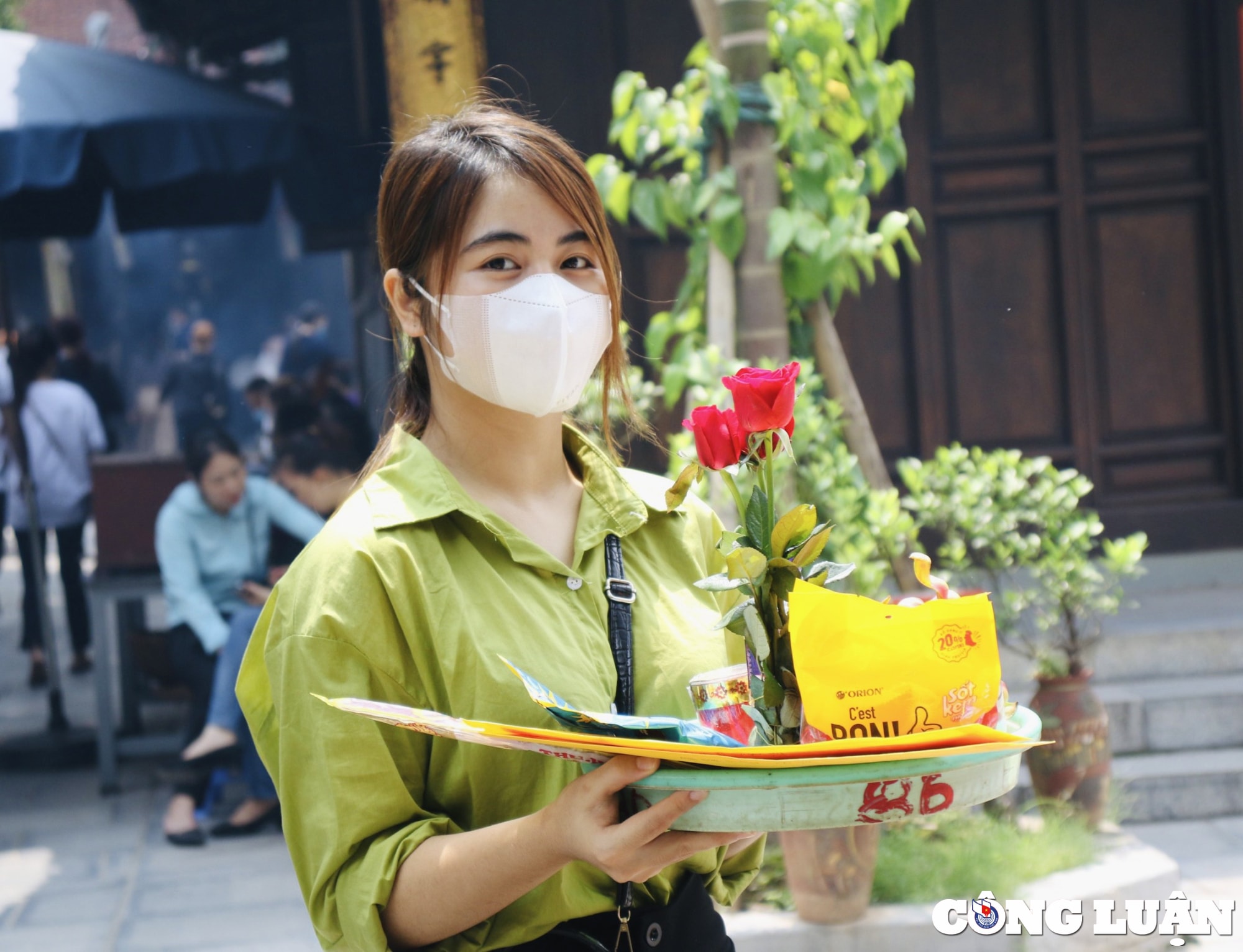 ngoi chua cau duyen noi tieng ha noi tap nap ngay dau thang 7 hinh 9
