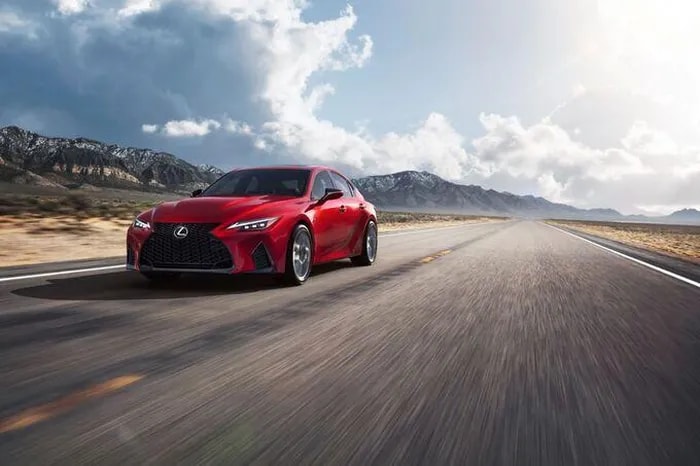 lexus is 500 f sport performance ban duy nhat 500 xe qua rut tham hinh 1