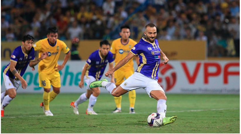 danh bai song lam nghe an 2 1 ha noi fc giu vung ngoi dau vleague 2022 hinh 1