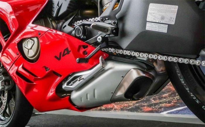 sieu mo to ducati panigale v4 2023 ra mat tai malaysia hinh 3