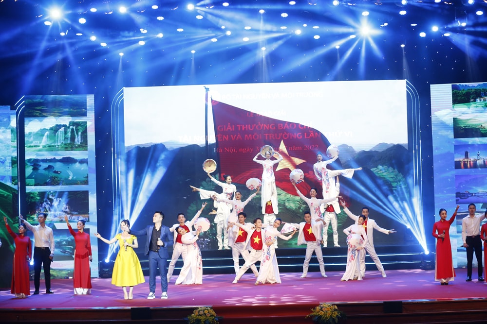 ghi nhan su nhiet huyet khong quan ngai kho khan gian kho cua nguoi lam bao ve moi truong hinh 1