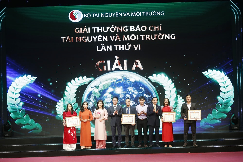 ghi nhan su nhiet huyet khong quan ngai kho khan gian kho cua nguoi lam bao ve moi truong hinh 4