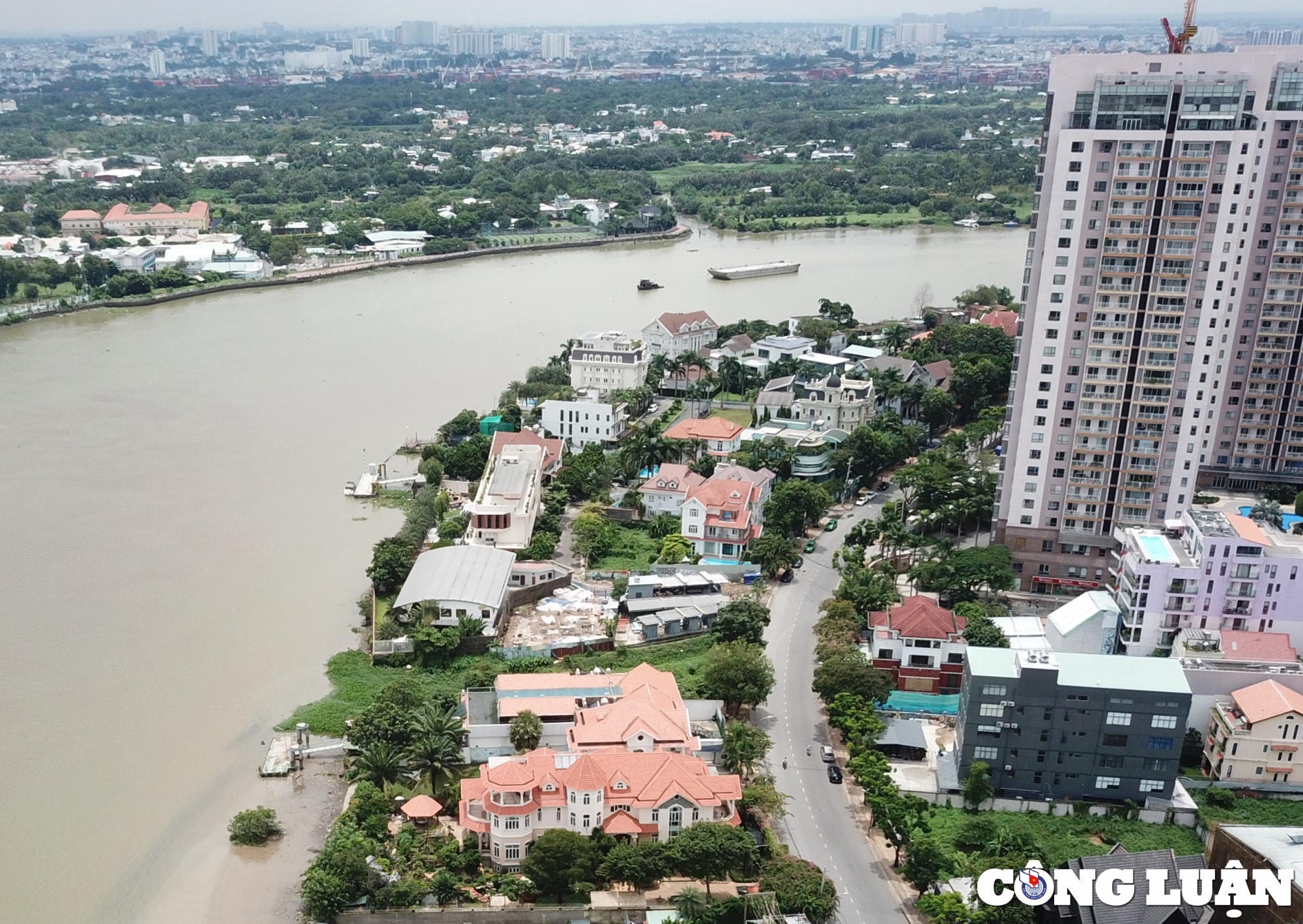 bo song sai gon o khu nha giau thao dien dang bi phan lo ra sao hinh 14