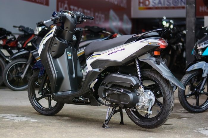 xe tay ga nhap khau yamaha gear 125 ve viet nam hinh 6