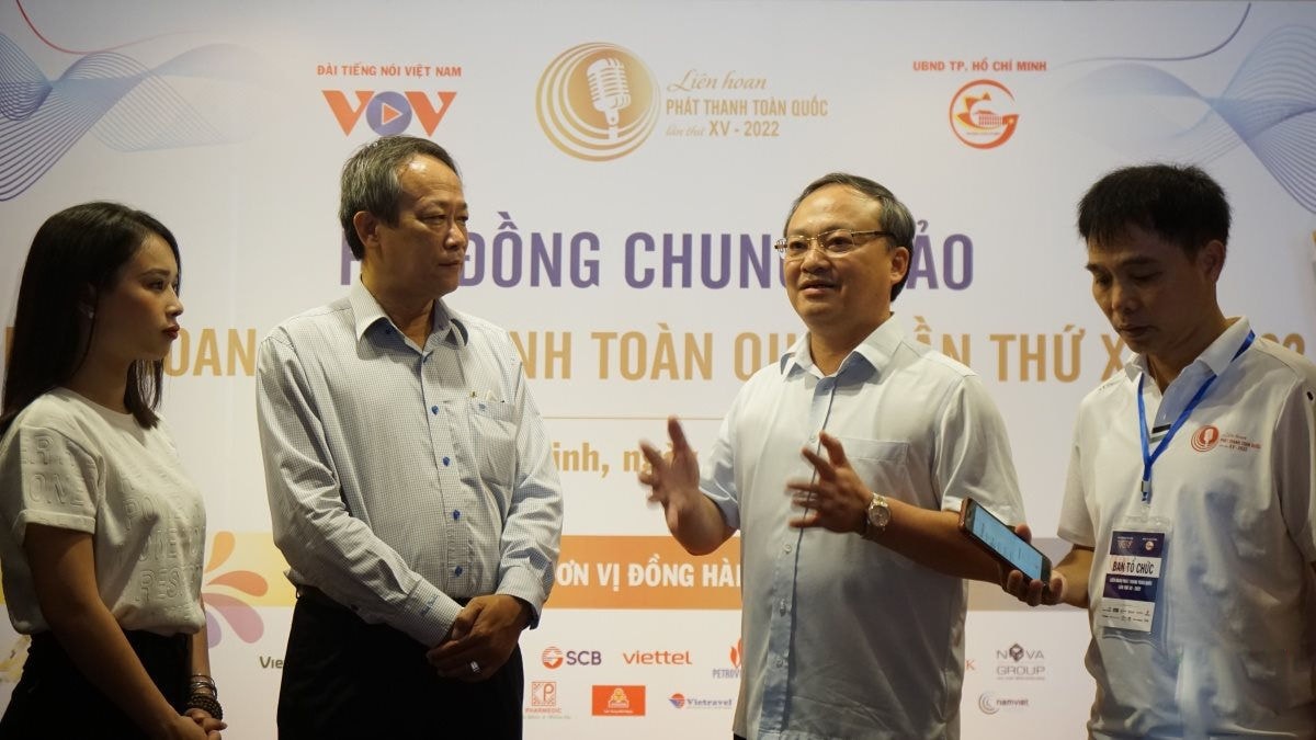 lien hoan phat thanh toan quoc cac tac pham du thi duoc chuan bi cong phu truoc gio du thi hinh 1