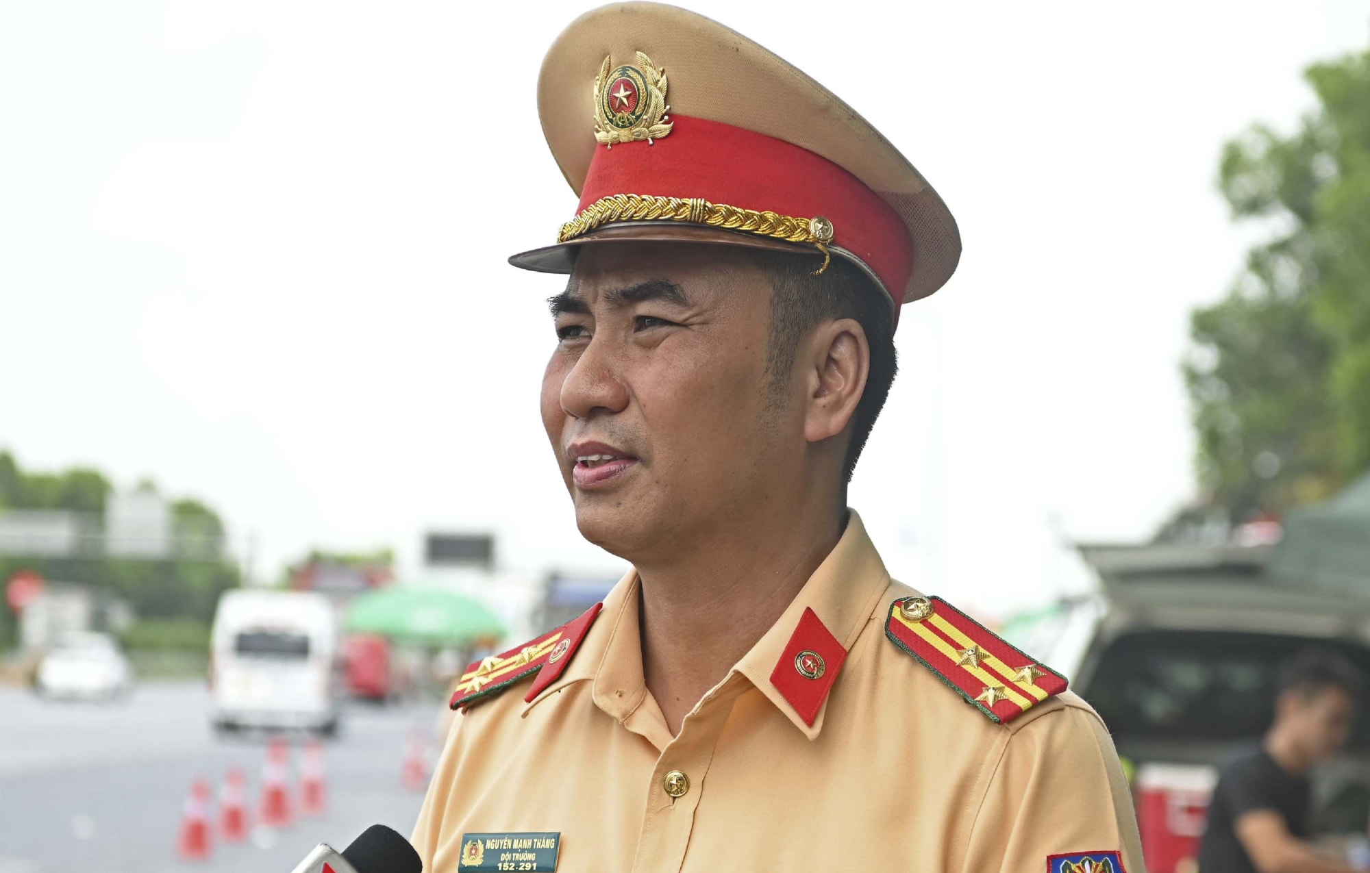 tai xe duong tinh voi ma tuy bi phat hien tren cao toc noi bai  lao cai hinh 2
