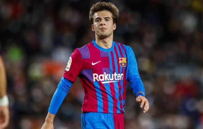 cau lac bo barca thanh ly cau thu thu 8 hinh 1