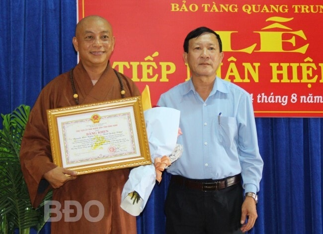 tru tri chua long hoa hien tang 65 hien vat co nguon goc tu thoi tay son hinh 4