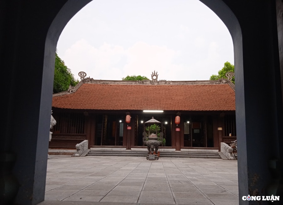den do  chon linh thieng co kinh bac nhat kinh bac hinh 4