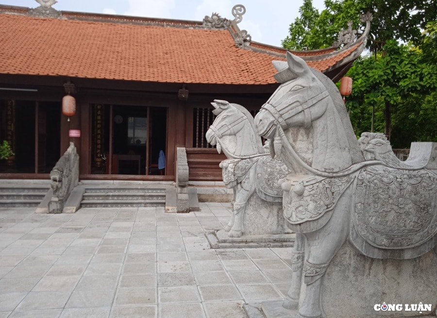 den do  chon linh thieng co kinh bac nhat kinh bac hinh 7