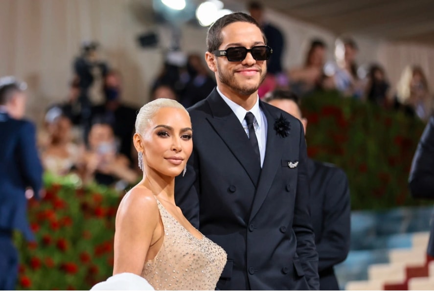 kim kardashian va pete davidson duong ai nay di sau 9 thang hen ho hinh 2