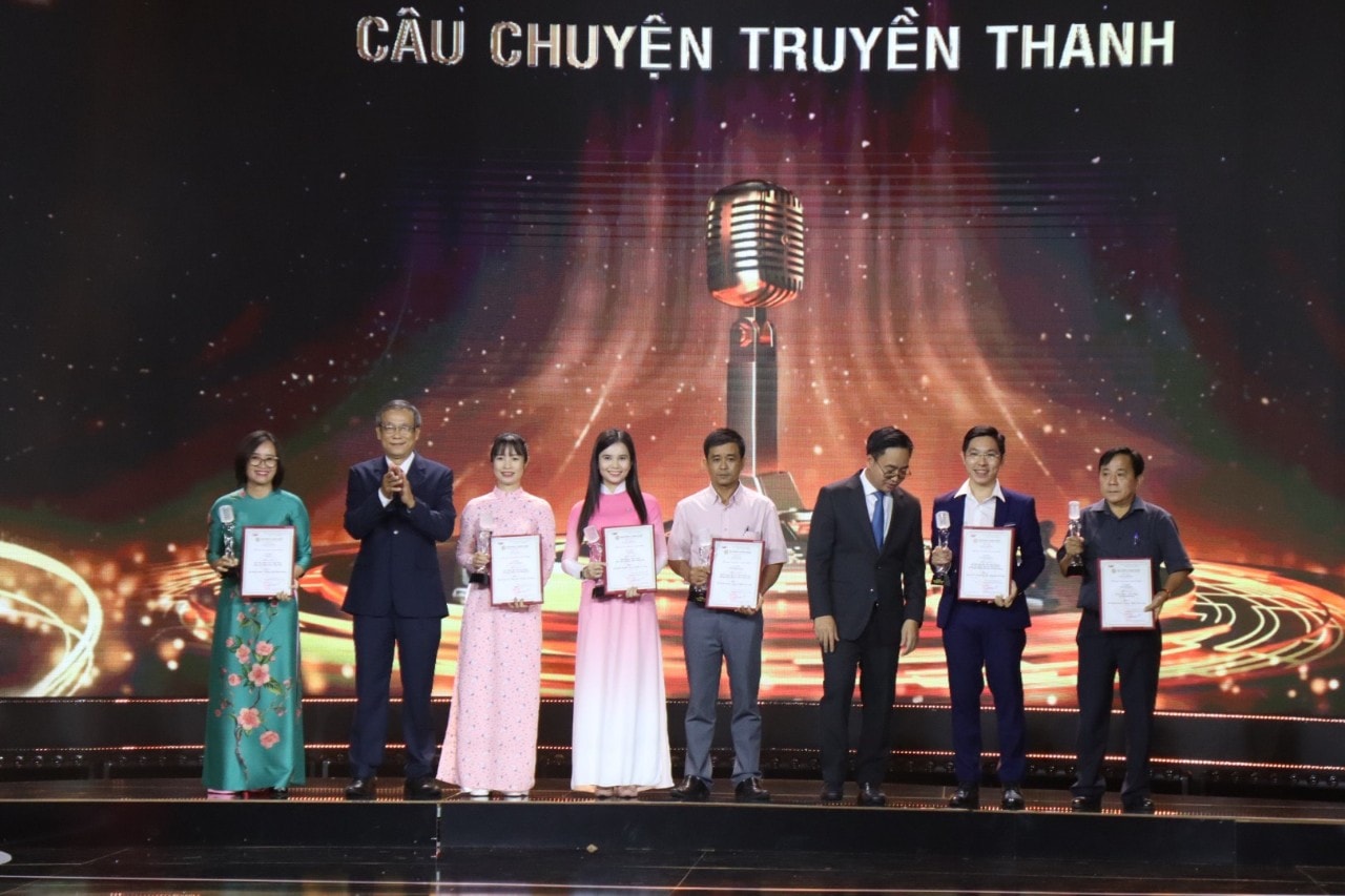 mot ky lien hoan co chat luong vuot troi va nhieu cam xuc hinh 12