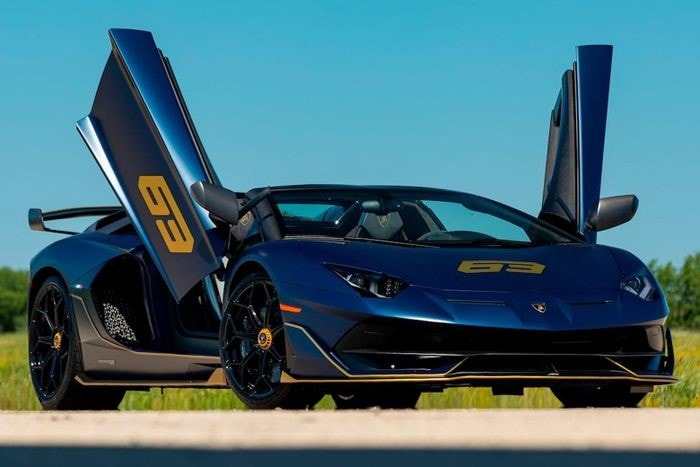 sieu xe lamborghini aventador svj 63 roadster duoc ban dau gia hinh 3