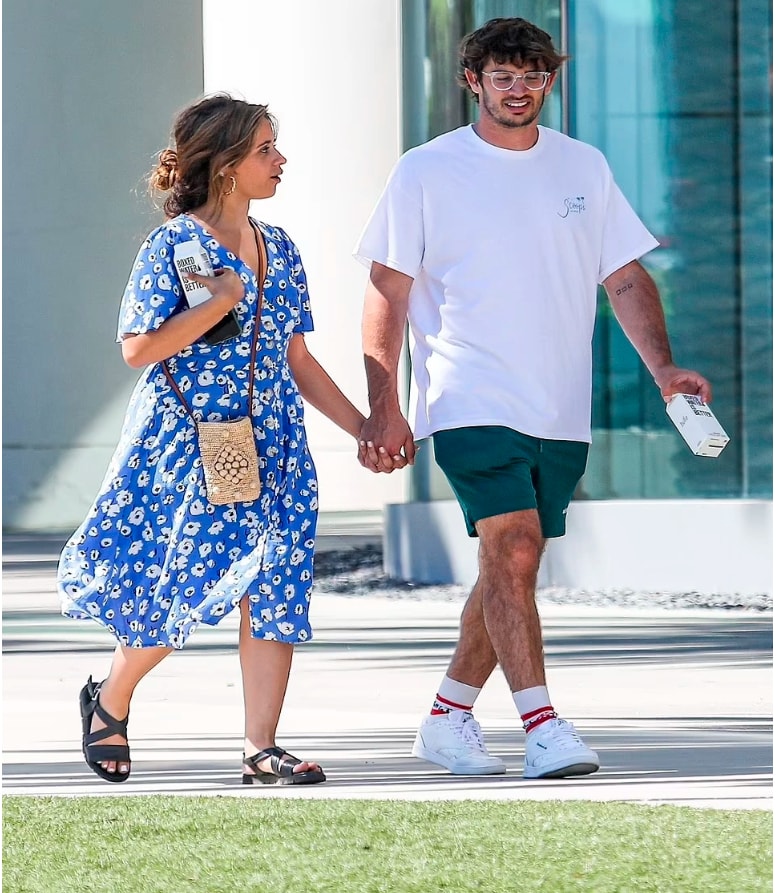 nu ca si camila cabello cong khai hen ho voi ceo cong nghe hinh 2