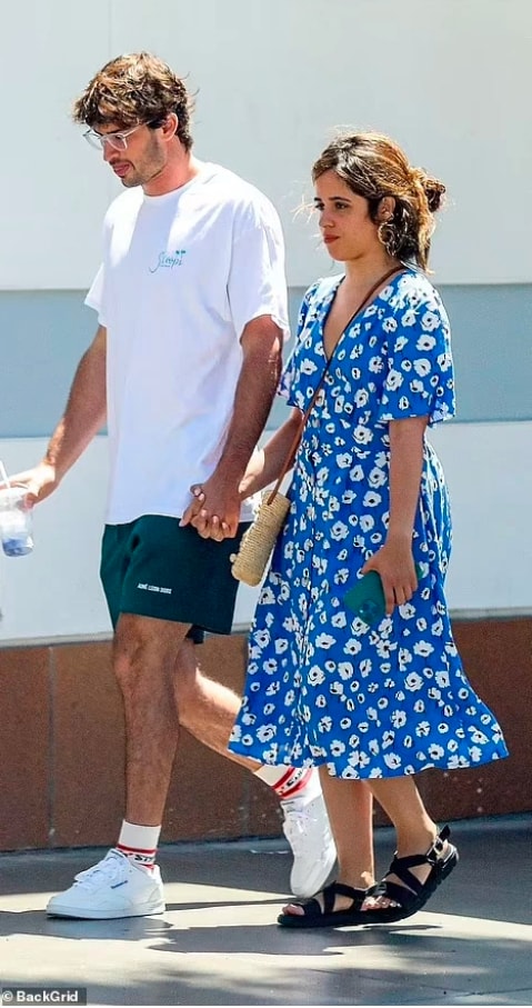 nu ca si camila cabello cong khai hen ho voi ceo cong nghe hinh 3