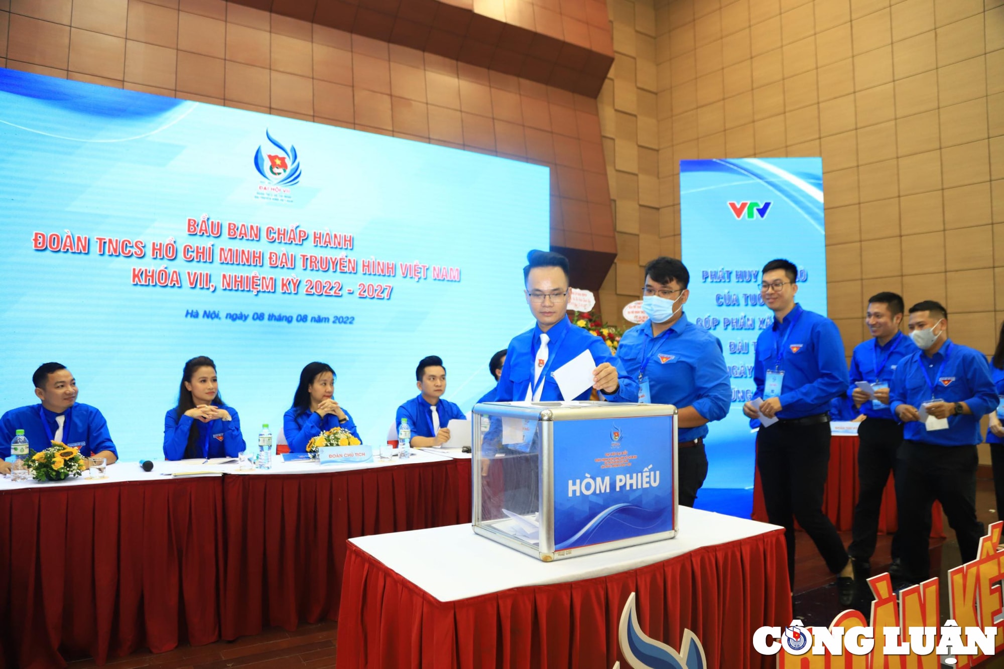 ngay hoi lon cua nhung nha bao tre o dai truyen hinh quoc gia hinh 7
