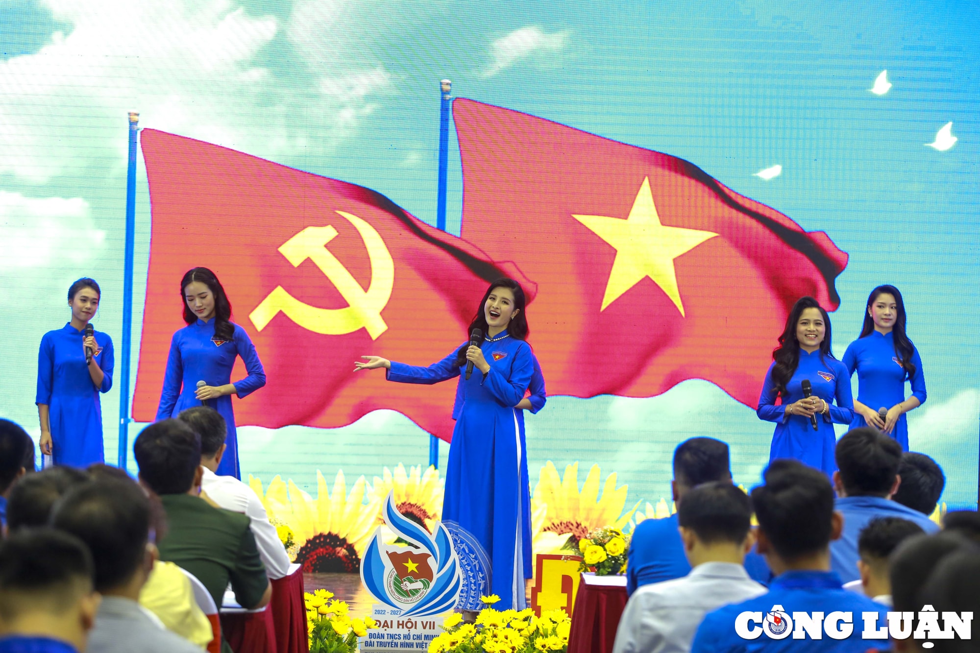 ngay hoi lon cua nhung nha bao tre o dai truyen hinh quoc gia hinh 2