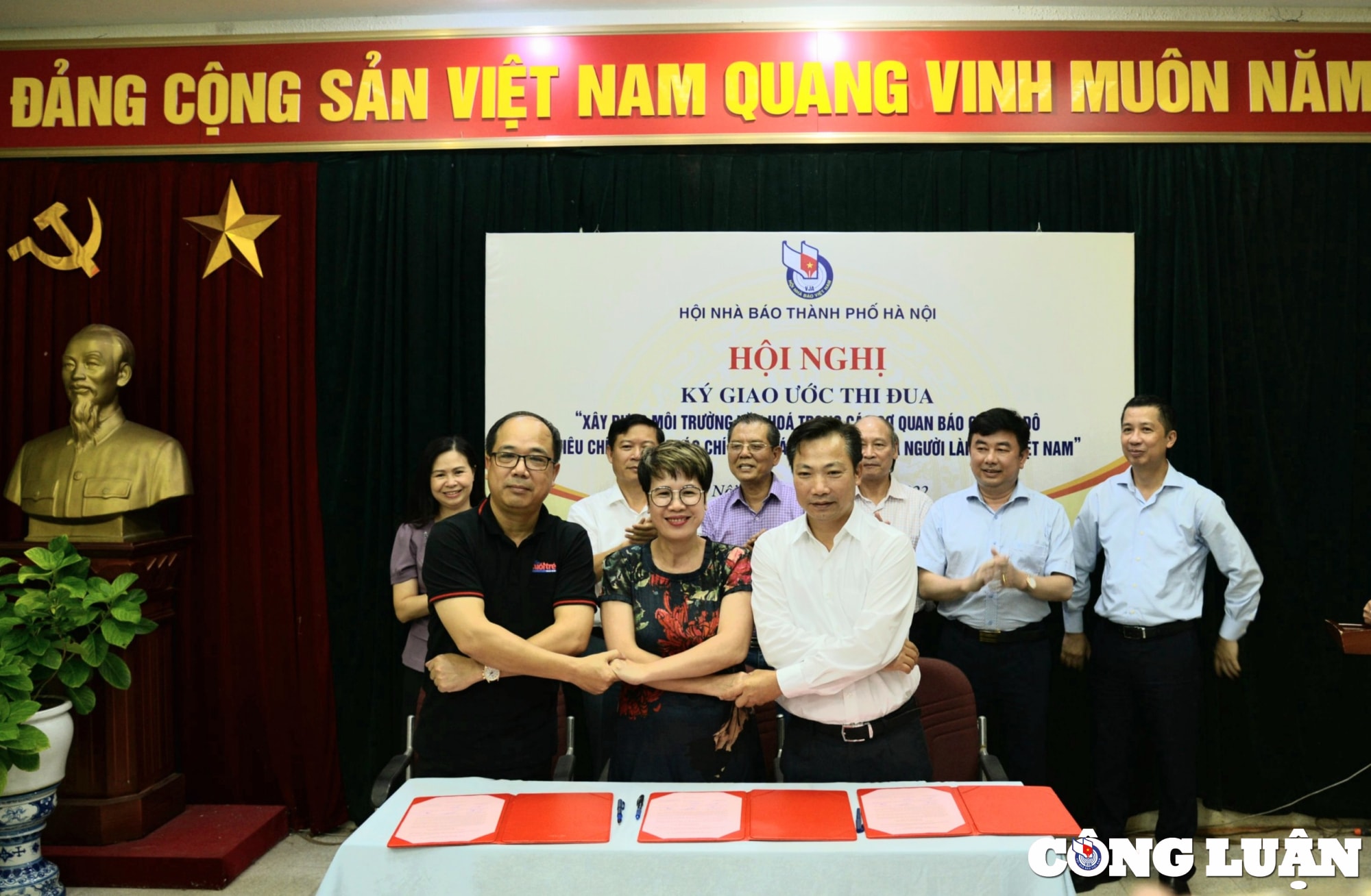 ha noi phat dong phong trao thi dua xay dung moi truong van hoa trong cac co quan bao chi hinh 2