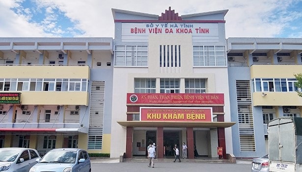 dinh sai pham trong dau thau 5 can bo benh vien da khoa tai ha tinh bi khai tru khoi dang hinh 1