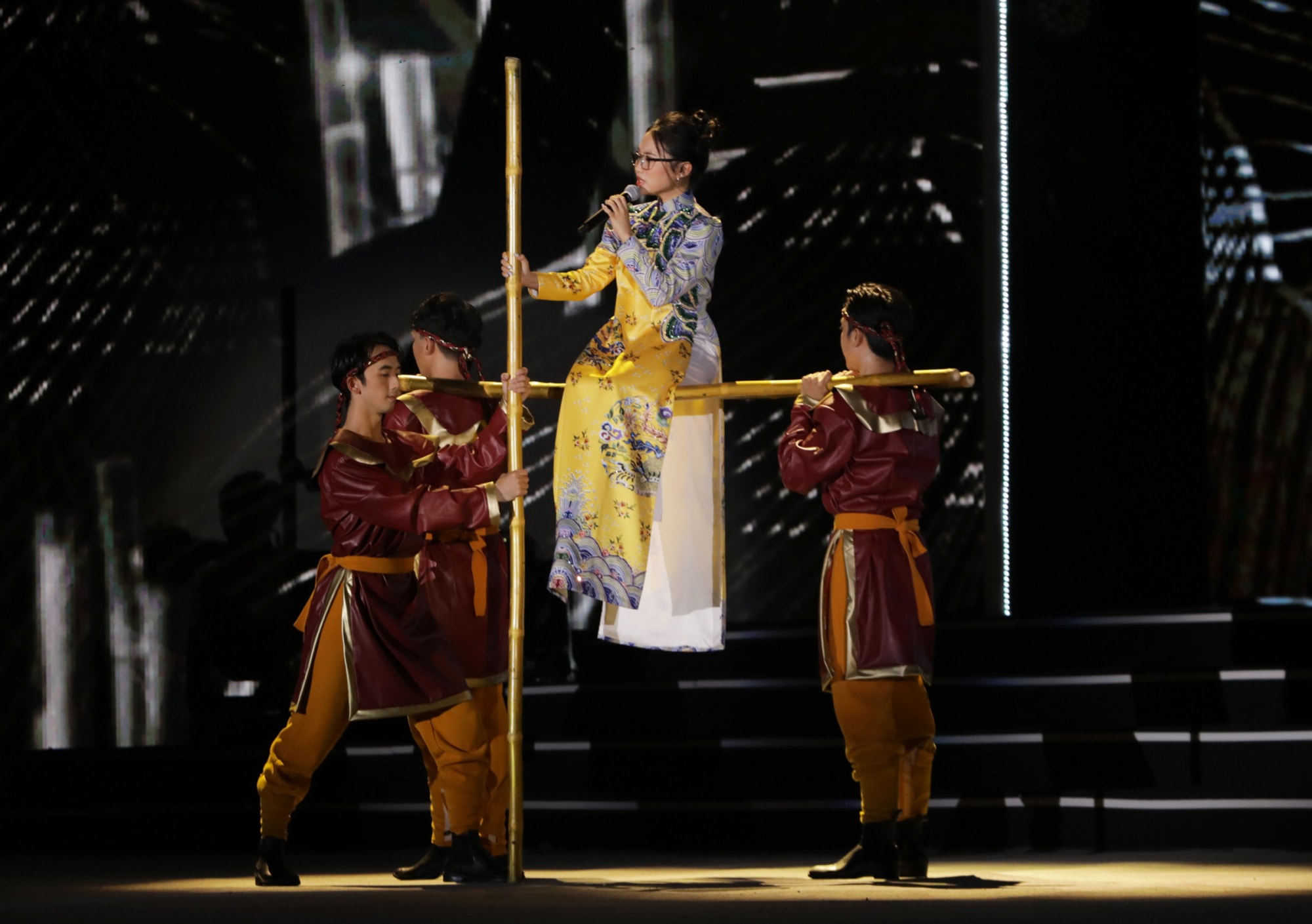 huynh nguyen mai phuong dang quang miss world vietnam 2022 hinh 12