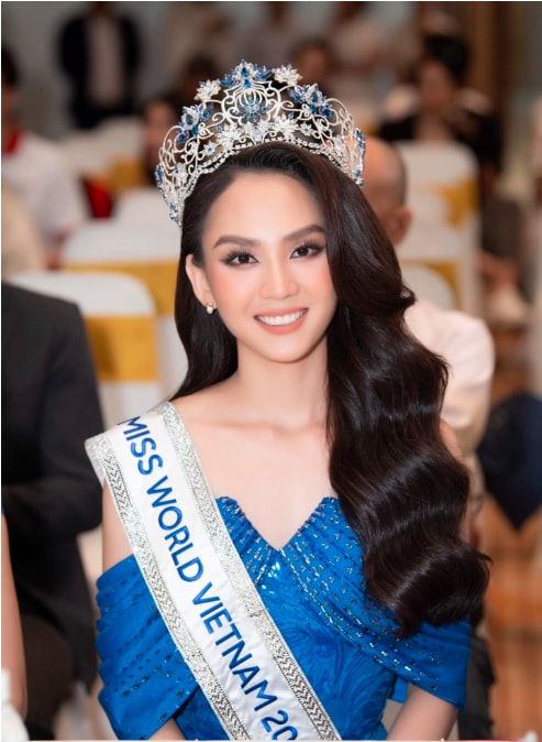 thuc hu moi quan he cua tan hoa hau mai phuong va chong cu le quyen hinh 3