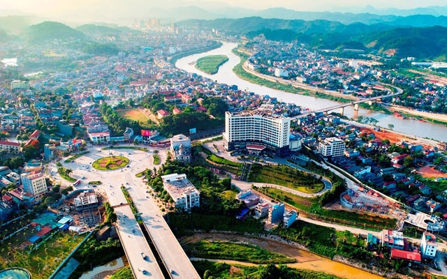 to chuc hoi nghi xuc tien dau tu vung trung du va mien nui phia bac tai lao cai vao ngay 27 8 hinh 1