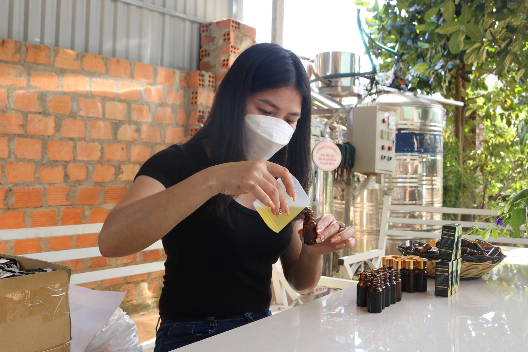 bien cay co thanh tinh dau quy nu giang vien 8x thu 100 trieu dong nam hinh 4