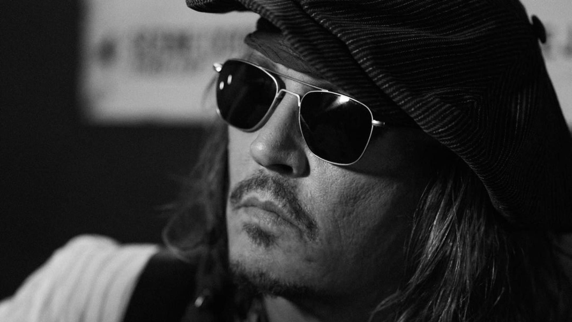 johnny depp lam dao dien phim sau 25 nam cung huyen thoai al pacino hinh 1