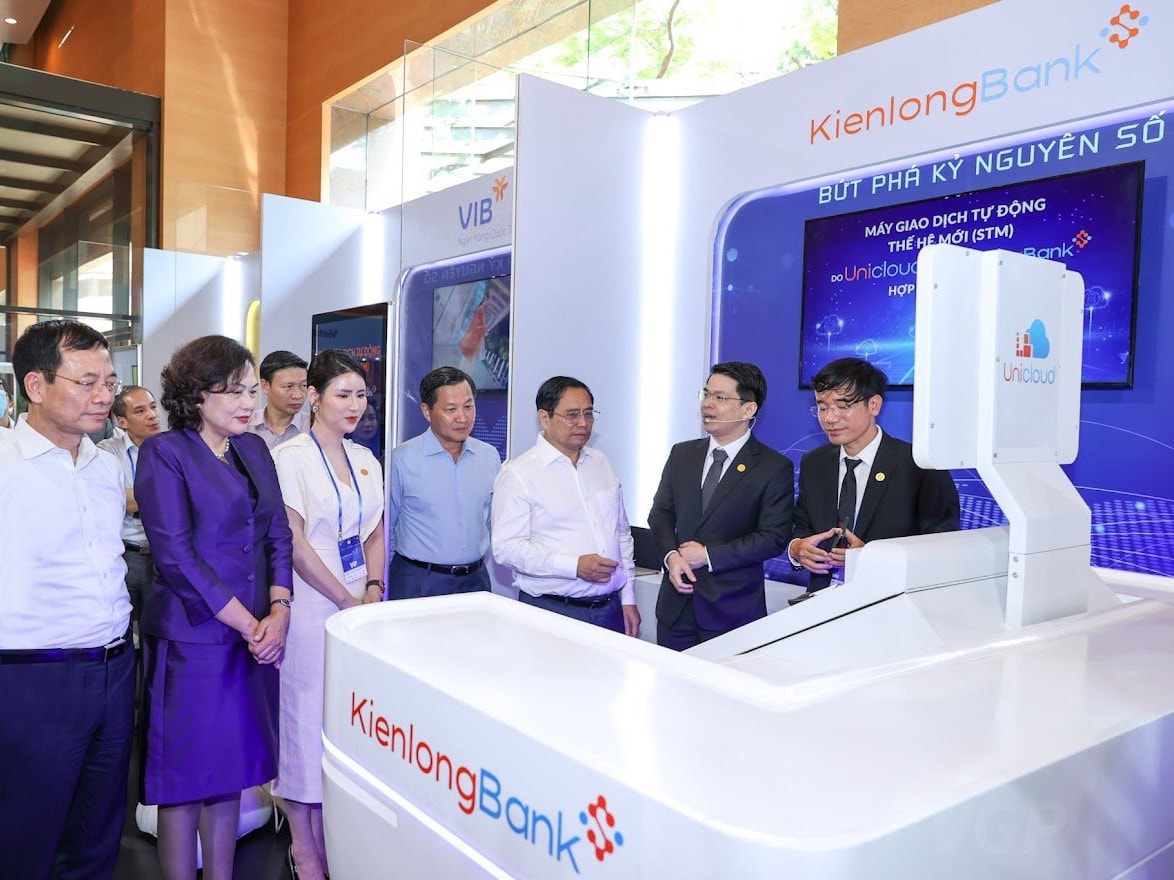kienlongbank va unicloud hop tac trien khai lap dat 1000 may stm tai vung sau vung xa hinh 2