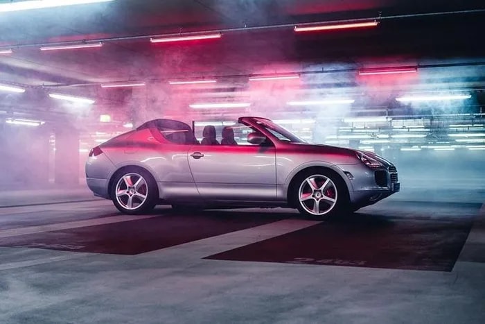thiet ke mui tran cua porsche cayenne 20 nam truoc gap thach thuc nao hinh 1