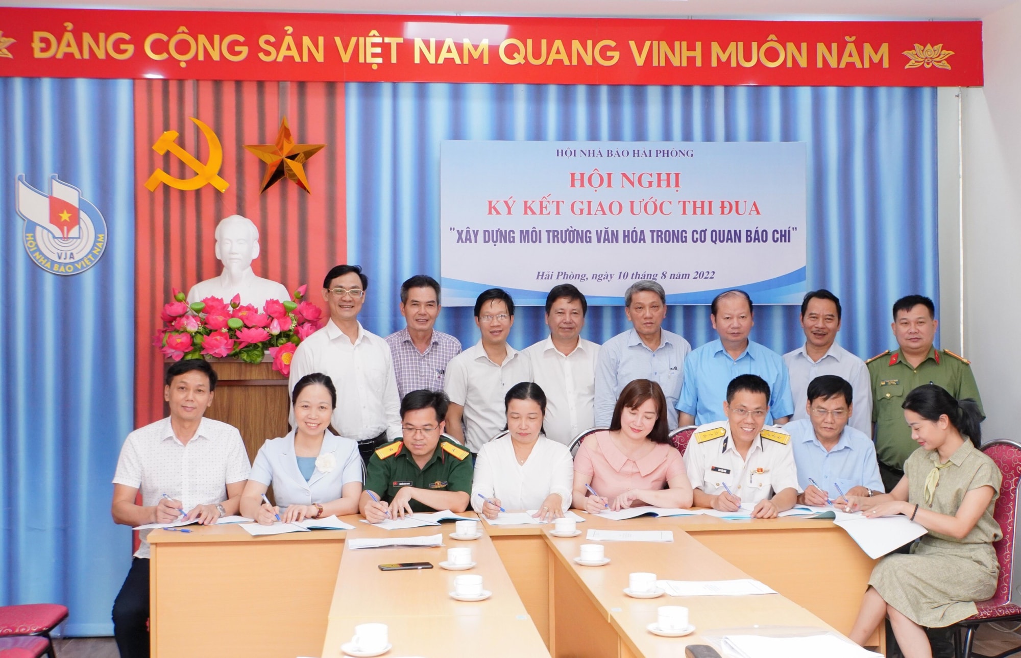 bai 6 khi ban than co van hoa se nhin nhan van de mot cach nhan van hinh 1