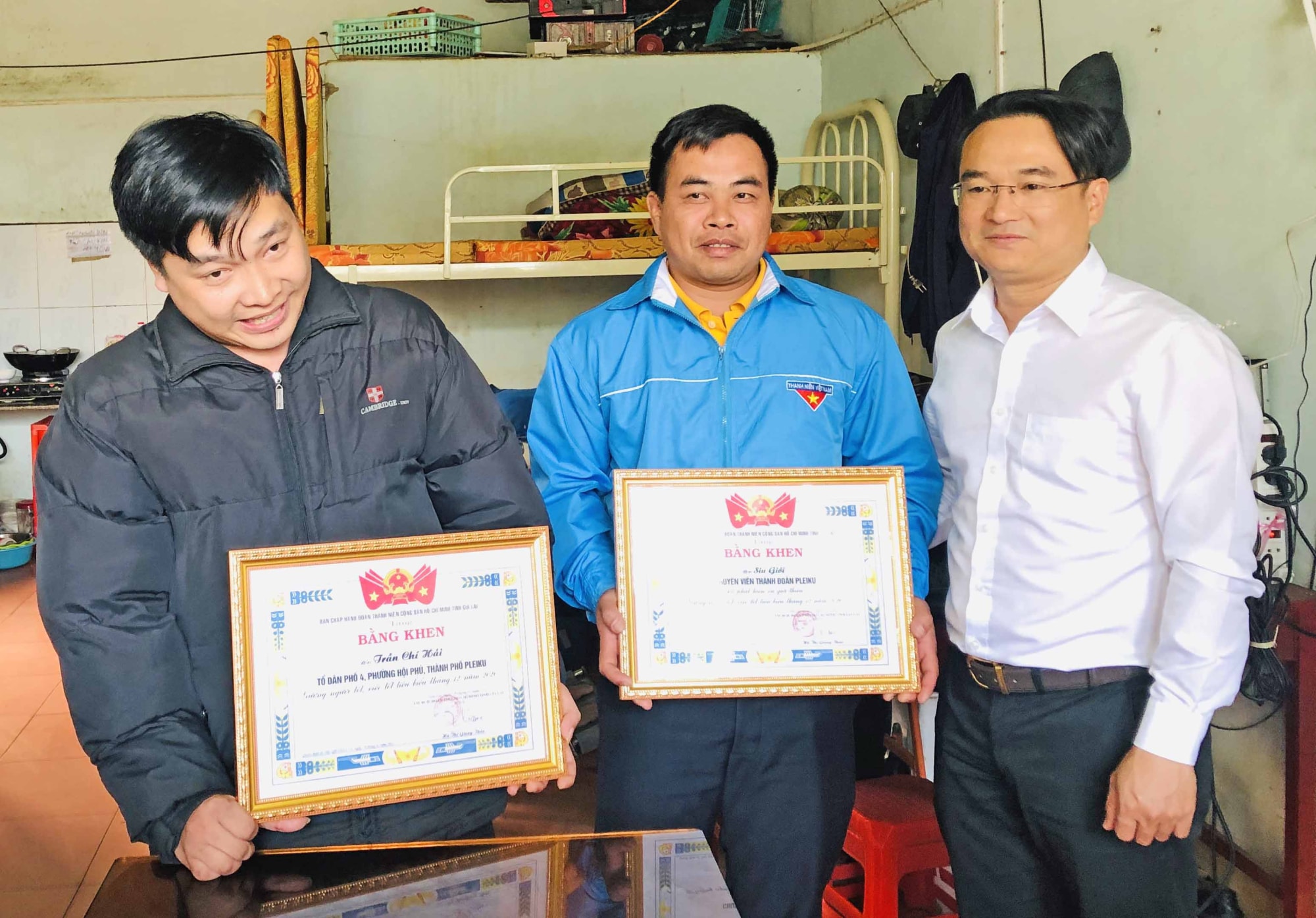 vuot len nghich canh thanh nien khuyet tat ve tuong lai cho nguoi dong canh ngo hinh 4