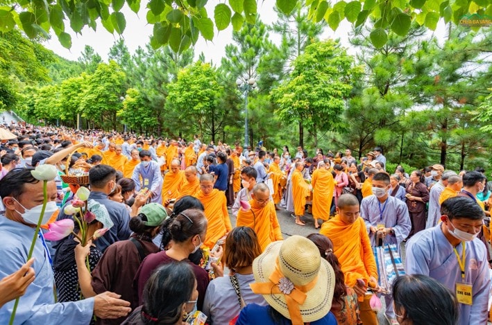 tho nhan vat pham trong le cung duong goc nhin tu ly va luat hinh 3