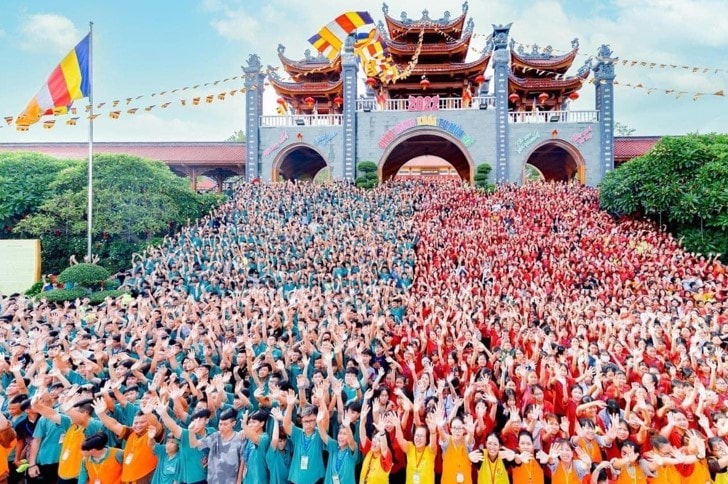 tho nhan vat pham trong le cung duong goc nhin tu ly va luat hinh 4