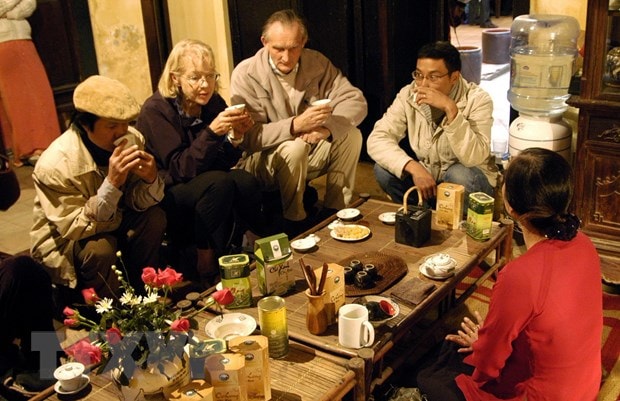 ha noi dat doanh thu hon 4 nghin ty dong tu du lich trong thang 8 hinh 3