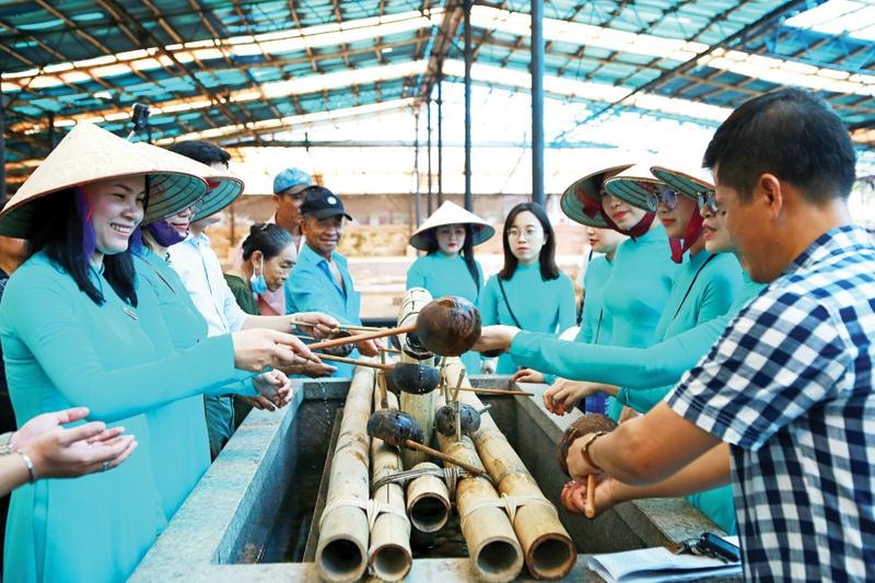 ha noi dat doanh thu hon 4 nghin ty dong tu du lich trong thang 8 hinh 4