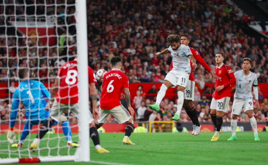 thang liverpool 2 1 man utd co 3 diem dau tien tai ngoai hang anh hinh 3