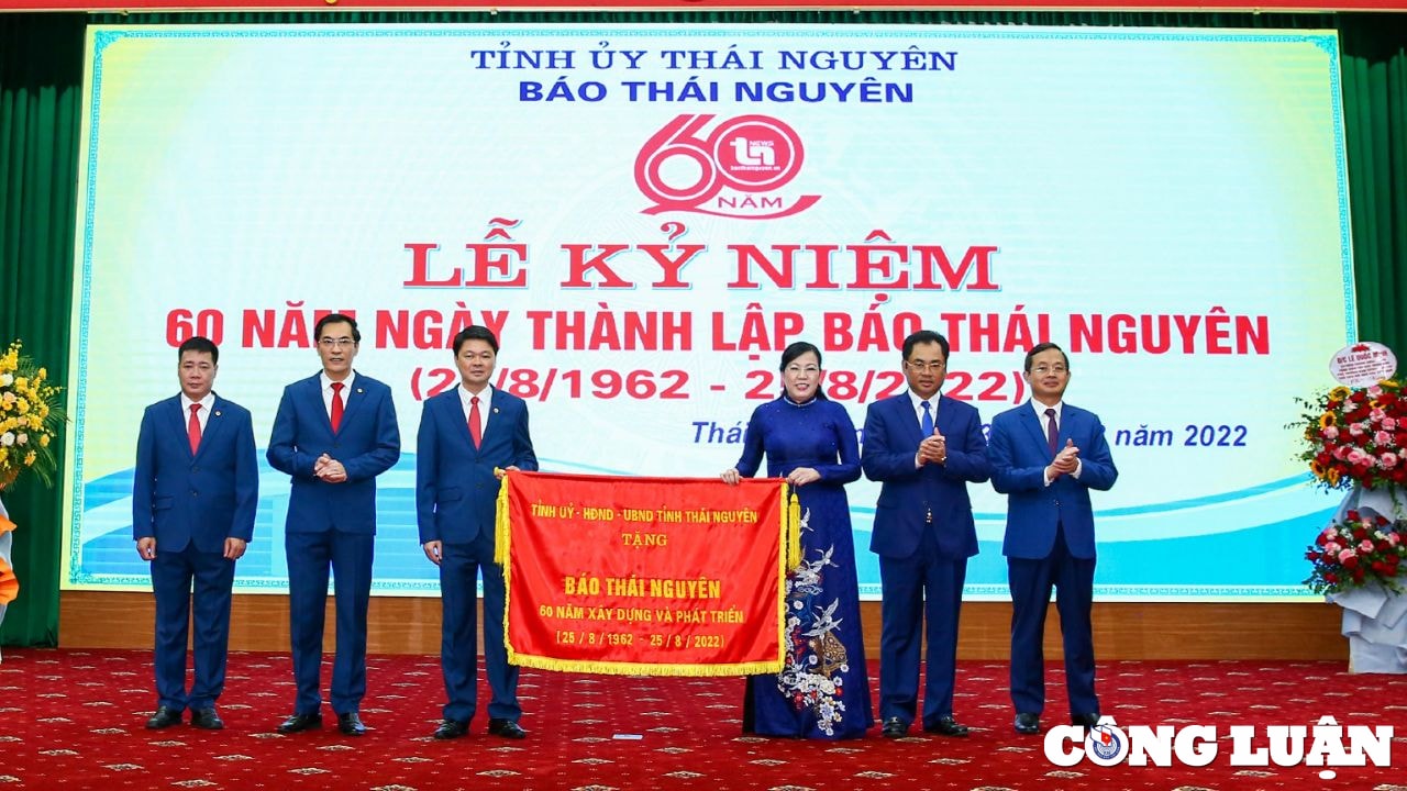 bao thai nguyen uu tien phat trien bao chi da phuong tien va chuyen doi so trong bao chi hinh 4