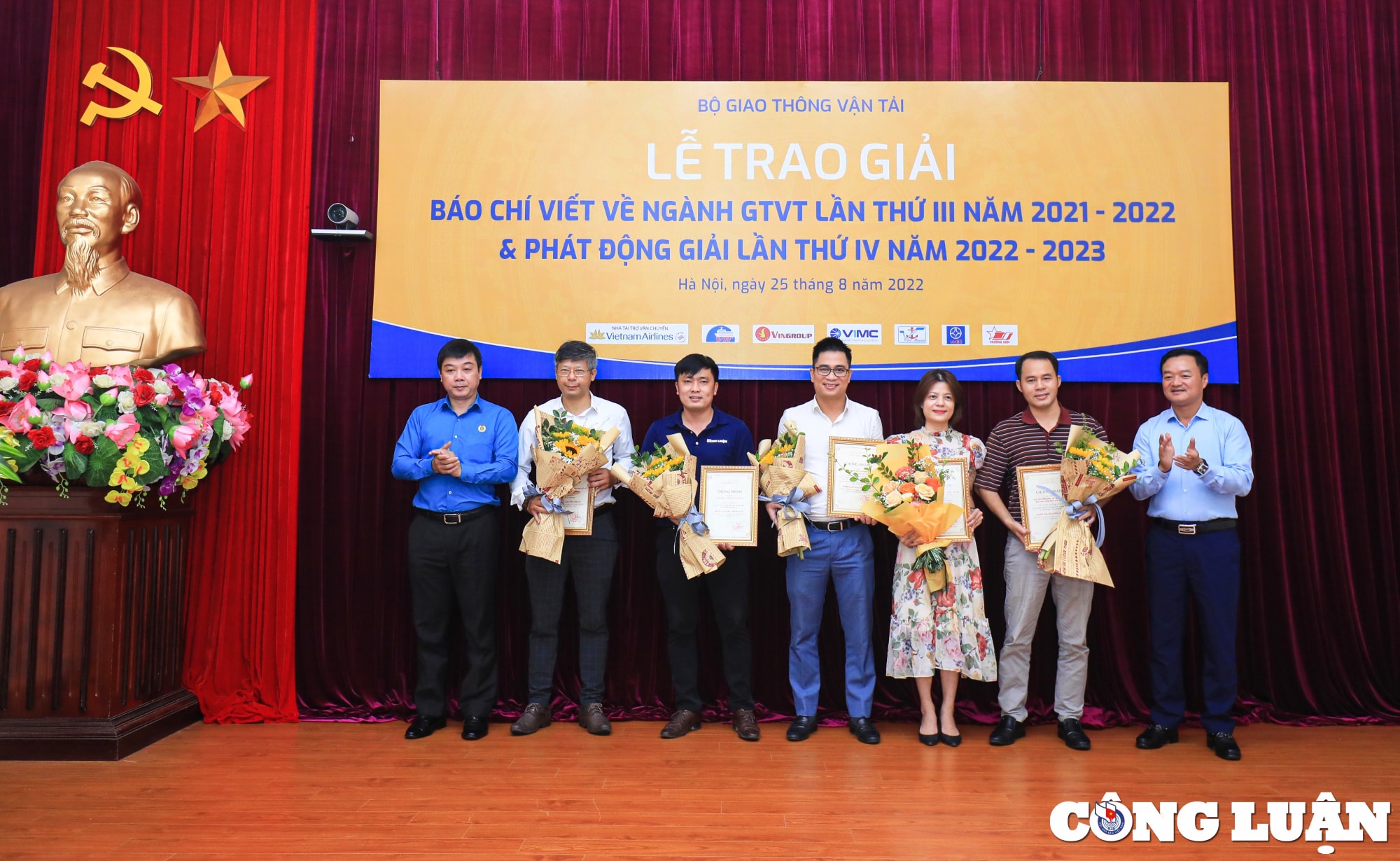 ha noi trao giai bao chi viet ve nganh gtvt lan iii va phat dong giai lan iv hinh 6